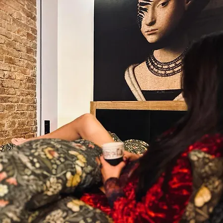 Jacuzzi Loft & Sauna Sanctuary