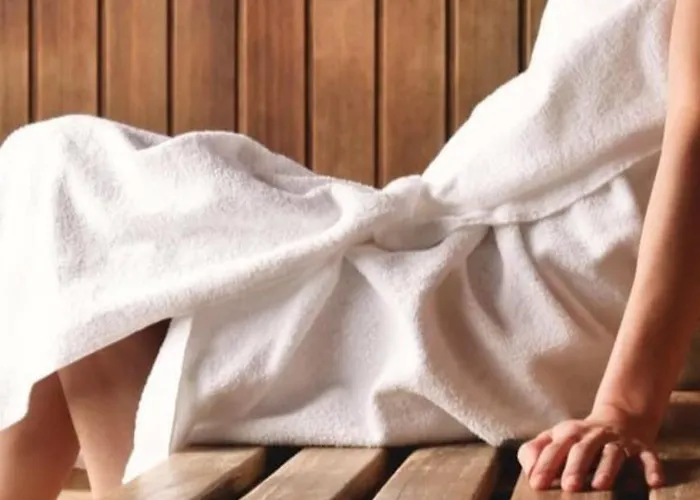 Jacuzzi Loft & Sauna Sanctuary Apartment Katowice