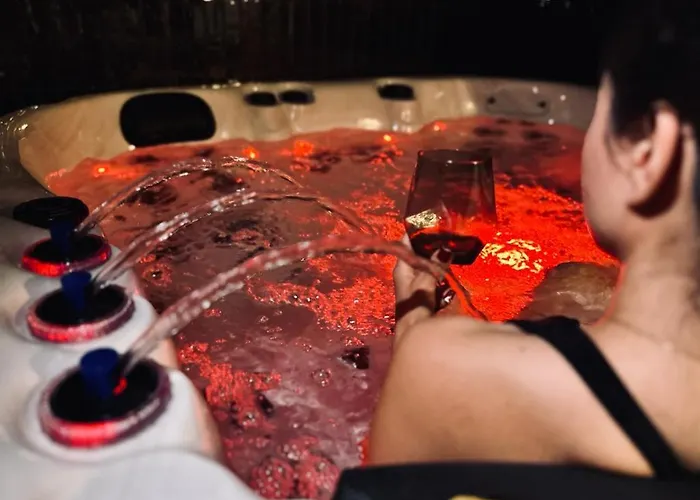 Jacuzzi Loft & Sauna Sanctuary Apartment Kattowitz