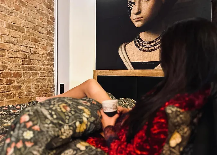 Jacuzzi Loft & Sauna Sanctuary